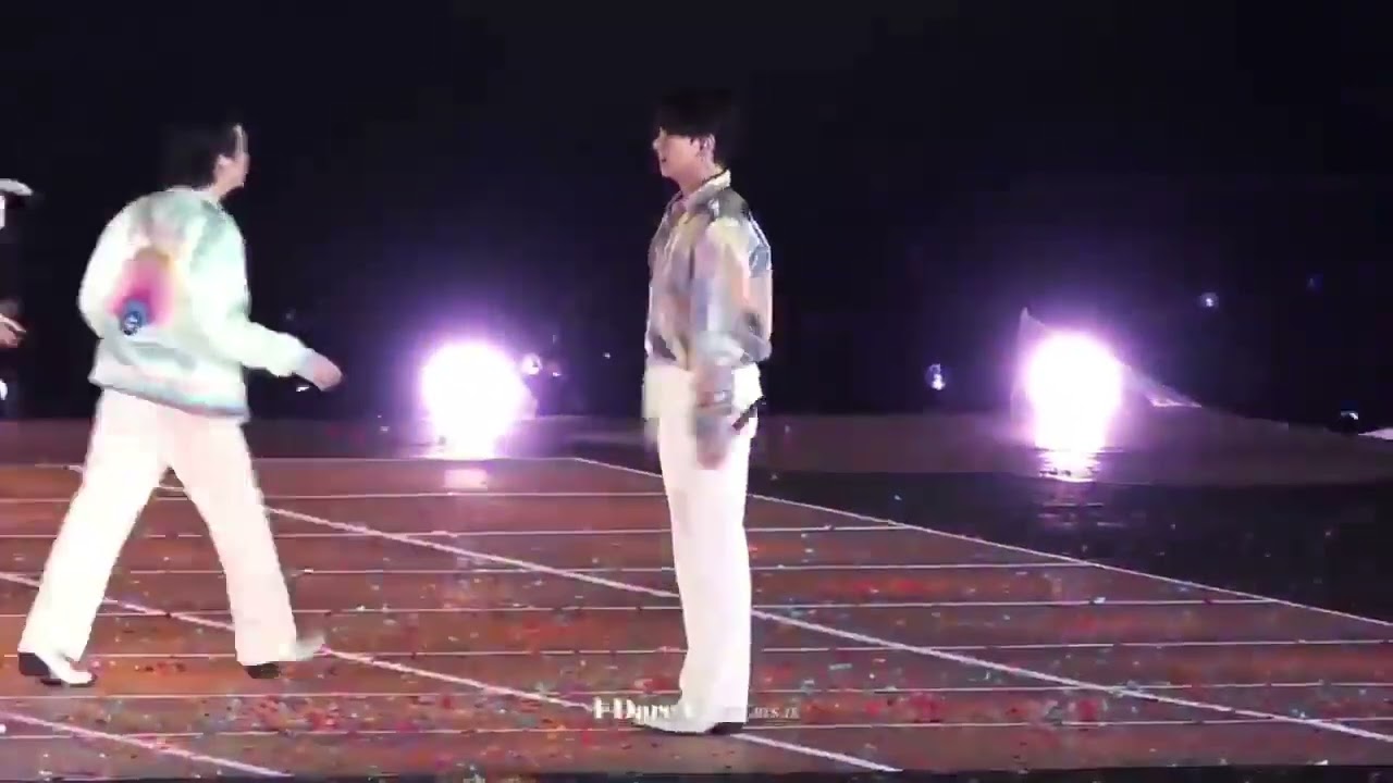 😍💜Jungkook Focus!..(Butter)