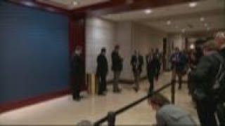 US lawmakers react in unison to Zelenskyy's speech