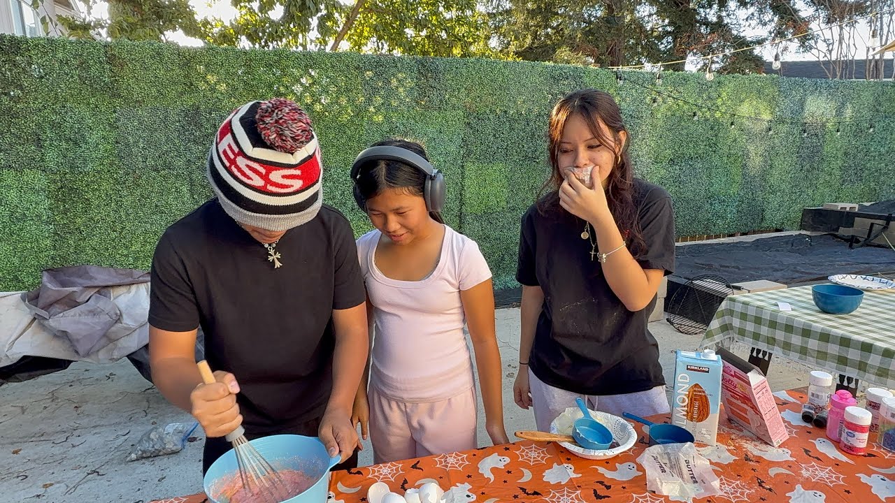 Team 2: Blind, Mute, & Deaf Baking Challenge 