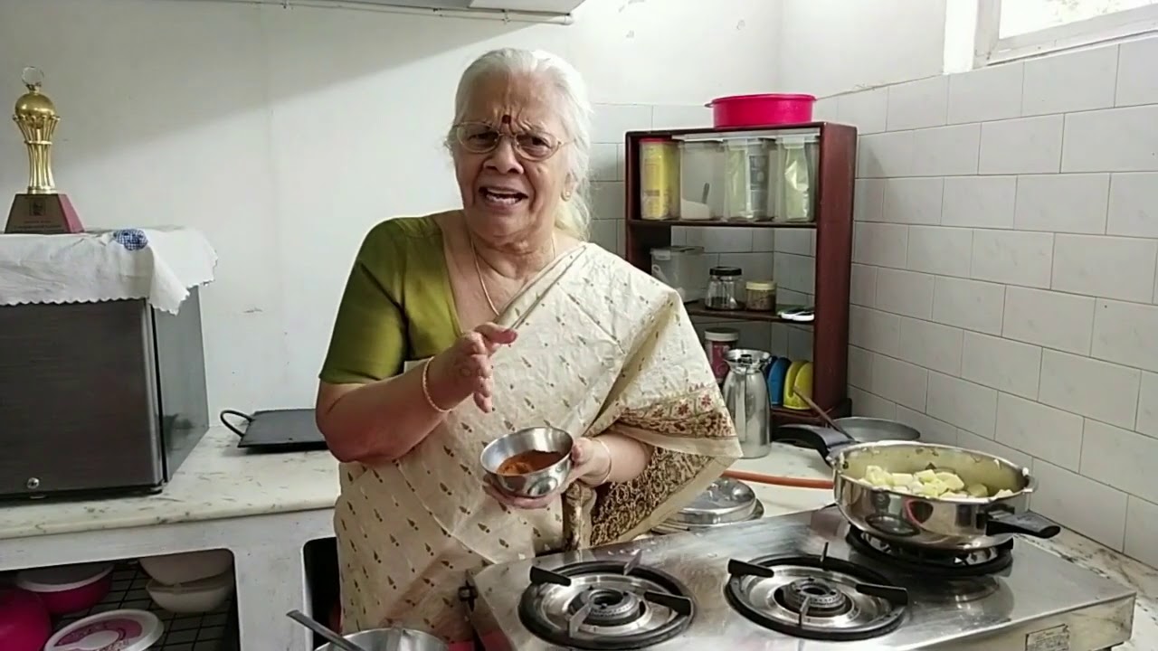 ഉരുളക്കിഴങ്ങ് ബ്രൗണ്‍ സ്റ്റ്യൂ😊👌😀....(POTATO BROWN STEW)