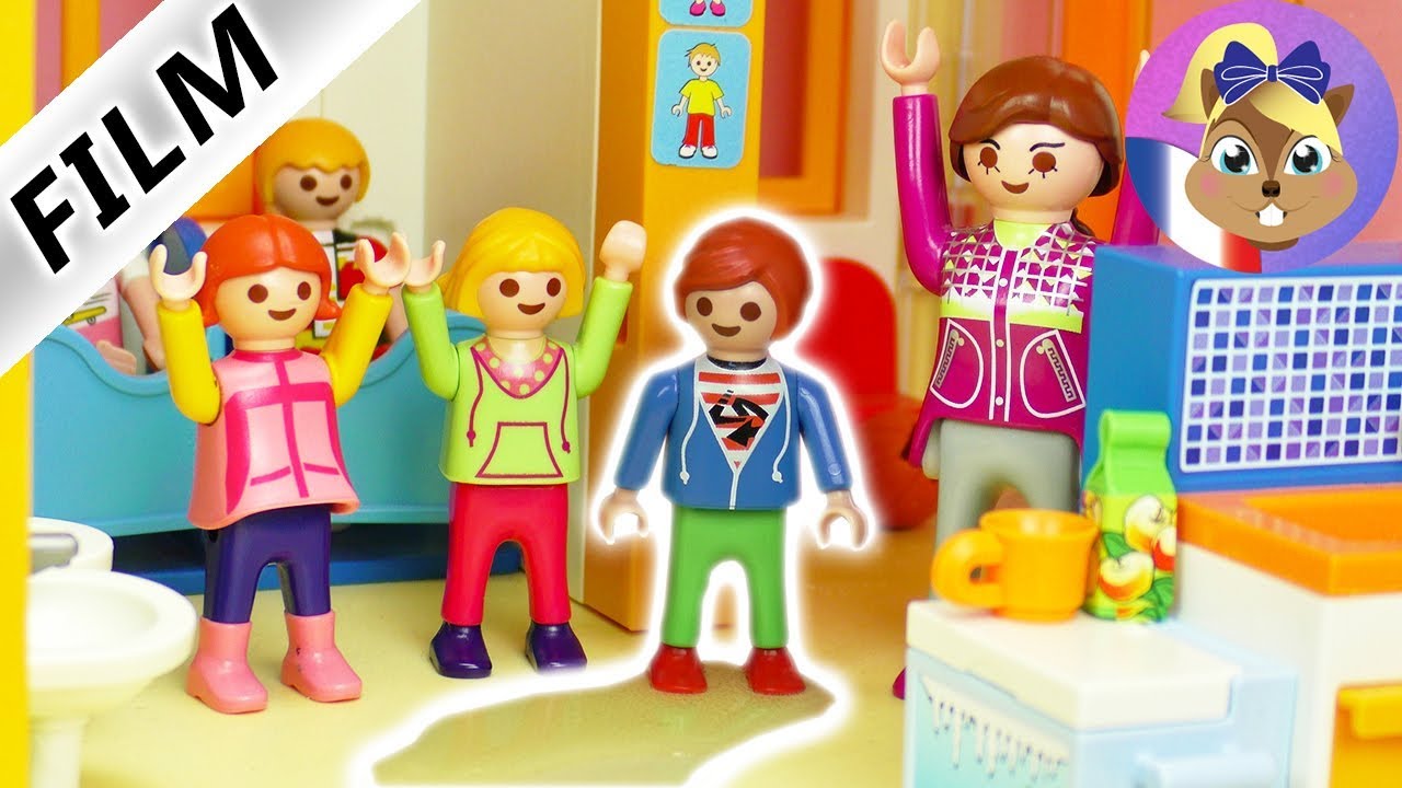 Film Playmobil en français | Julian fait pipi à la culotte | Les toilettes sont occupés
