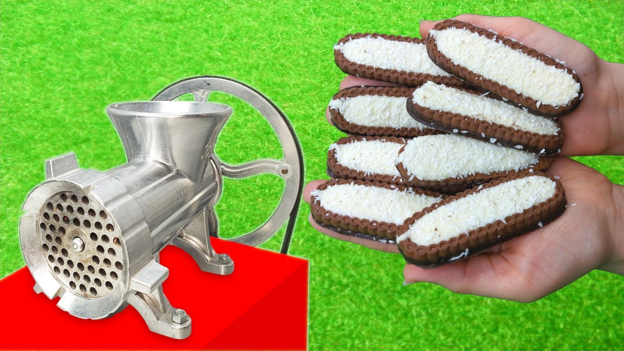 Experiment Crunchy Chocolate Cookie vs Meat Grinder