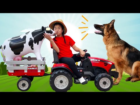 Jannie Pretend Play Taking Care of Farm Animals | Kid Had a Farm and Feeding Animals