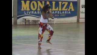 Garota Arrasa Dançando Waka Waka This Time For Africa