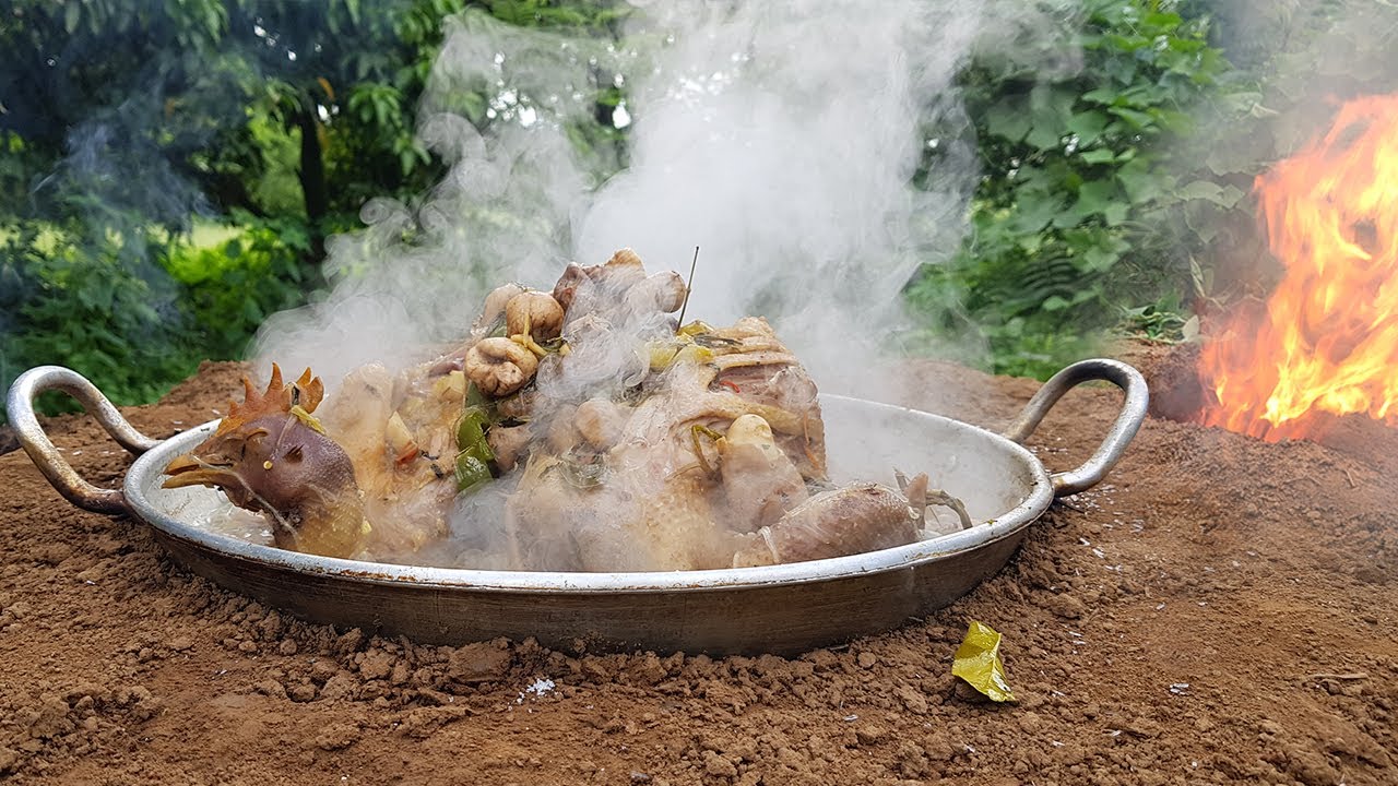 Digging the Hill to Make Underground Stove for Cooking Chicken Recipe