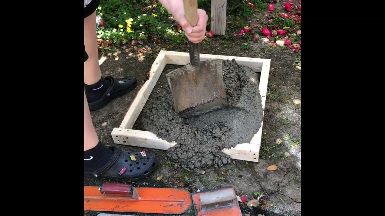 How to make Concrete Stepping Stones YouTube