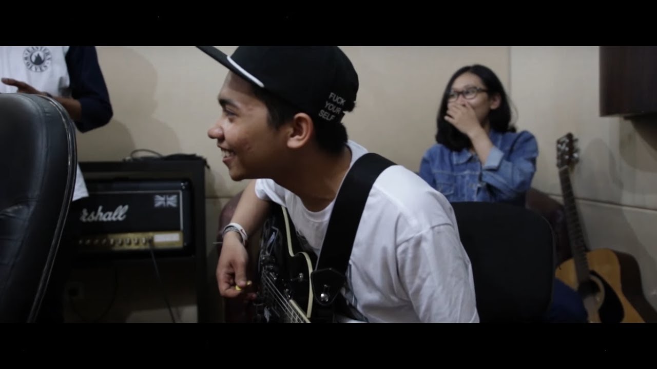 Wash Face - Wanita Masa Lalu (Footage)