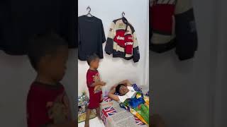 Bocil Gak Ada Akhlak    Via  Awaladrians 