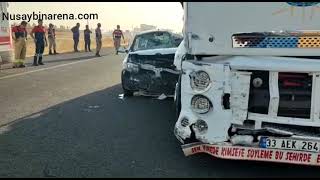 Mardinde Kamyon, Otomobili Biçti 1 Yaralı