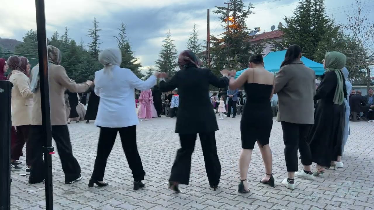 4K NİŞANDAN CANLI HALAYLAR UĞURLUDAĞ