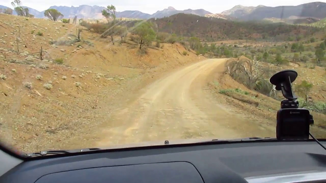 Razorback drive down into the valley in the Flinders Ranges.