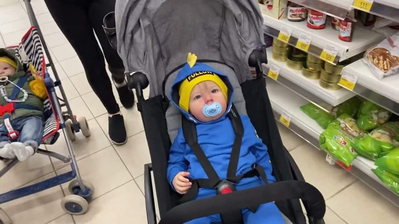 Прогулка с реборном Тобиахом и Лиамом ❤️😂😅😊Новые Покупки 🛍 #fakebaby #fakebody #рек  #реборн