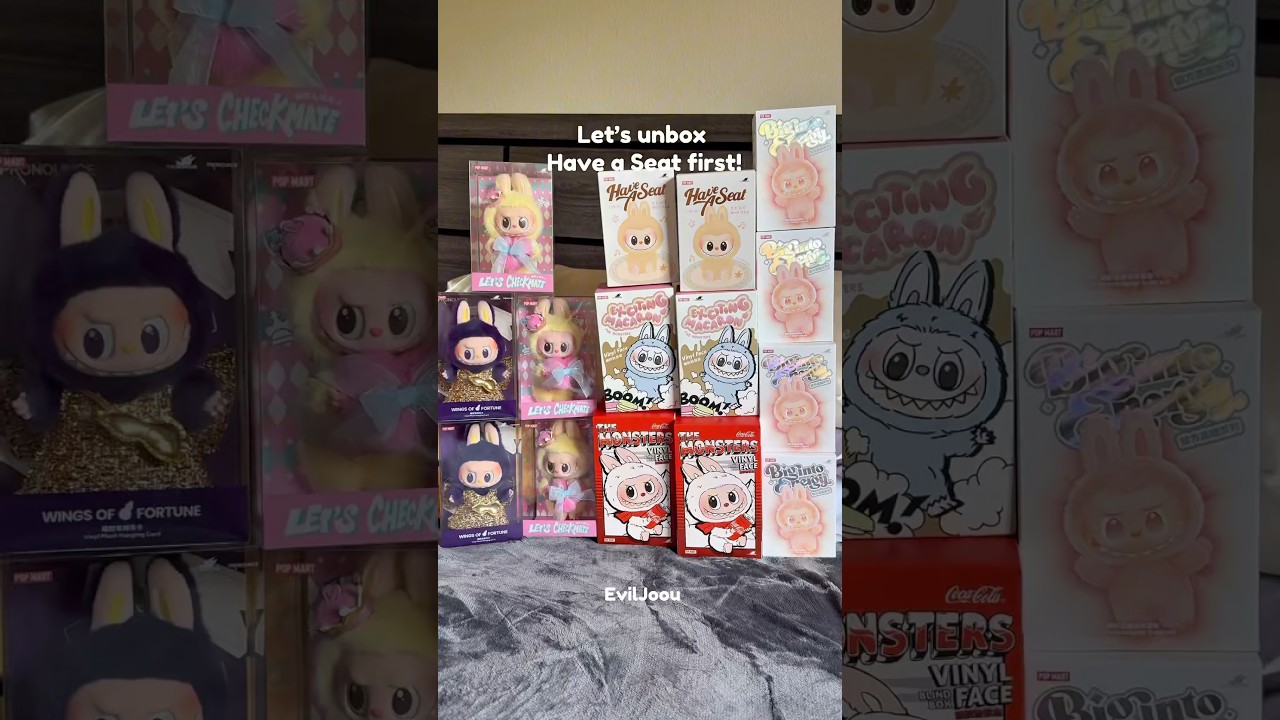 Unboxing my Labubus Part 1 🩵 