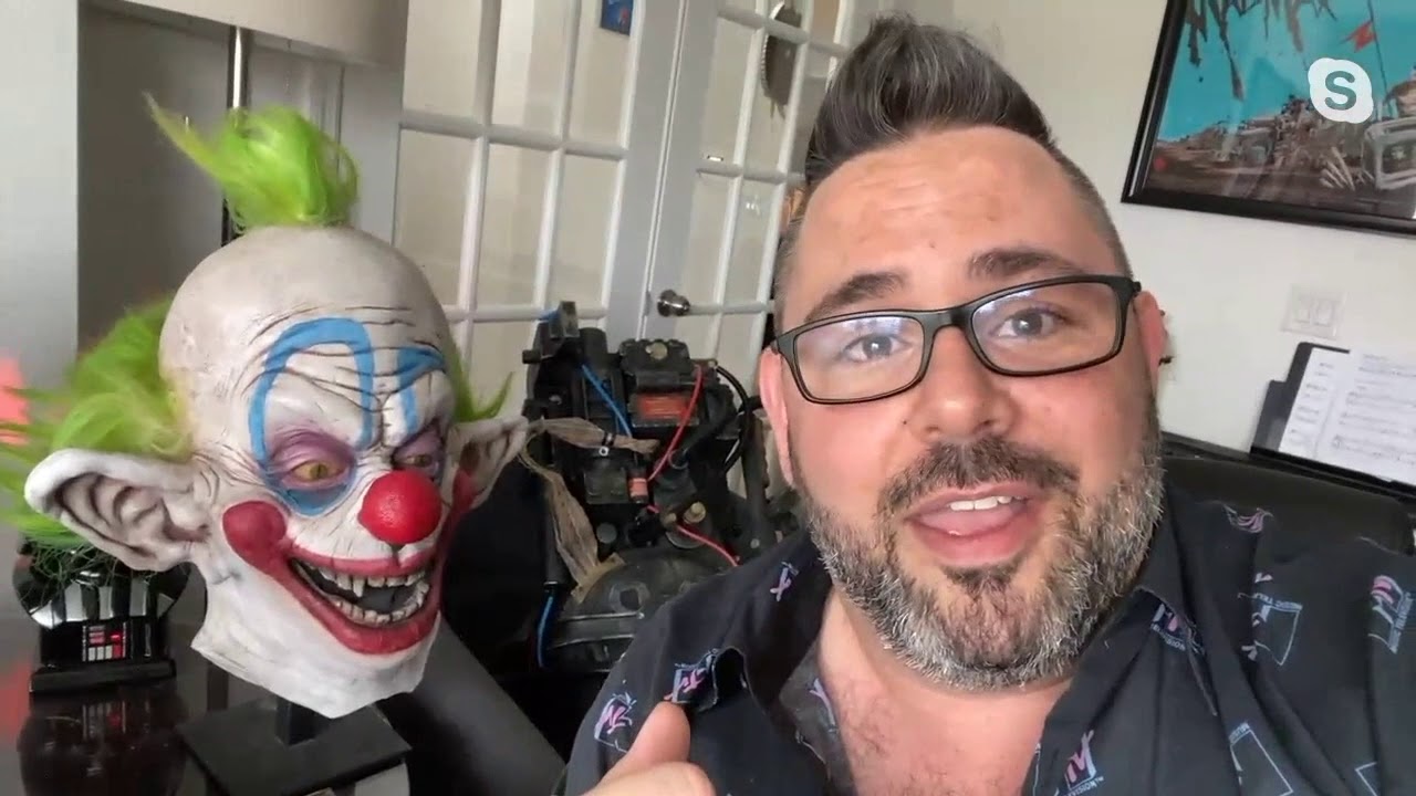 Quarantined Cribs feat. Mike Aiello - Senior Director - at Universal Creative