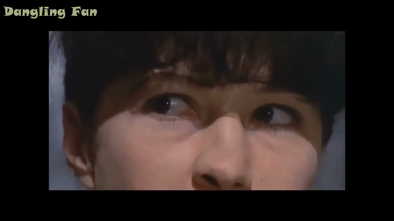 800. Heelpopping + footsie!!!