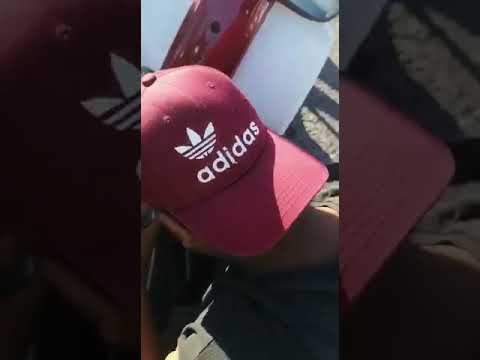 马來仔摩托没车牌放那雞 Bossku😂 被警察捉恐吓末收摩托车😂