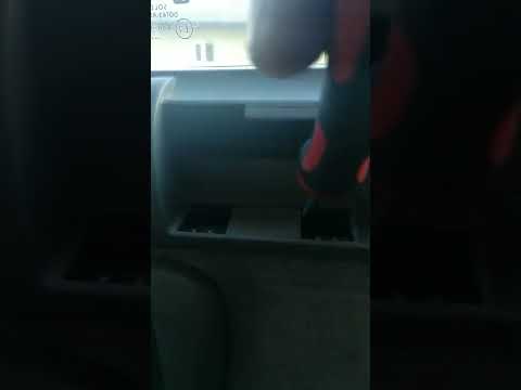 Не открывается задняя дверь пежо 806
