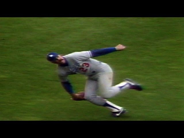 1988 nlcs kirk gibson with a amazing catch. My favorite team of