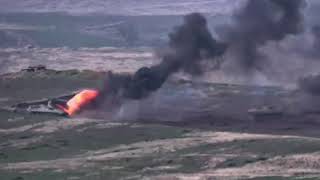 Азербайджанские танки горят как спички
