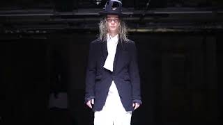 COMME des GARÇONS HOMME PLUS Autumn / Winter 2022 - 2023