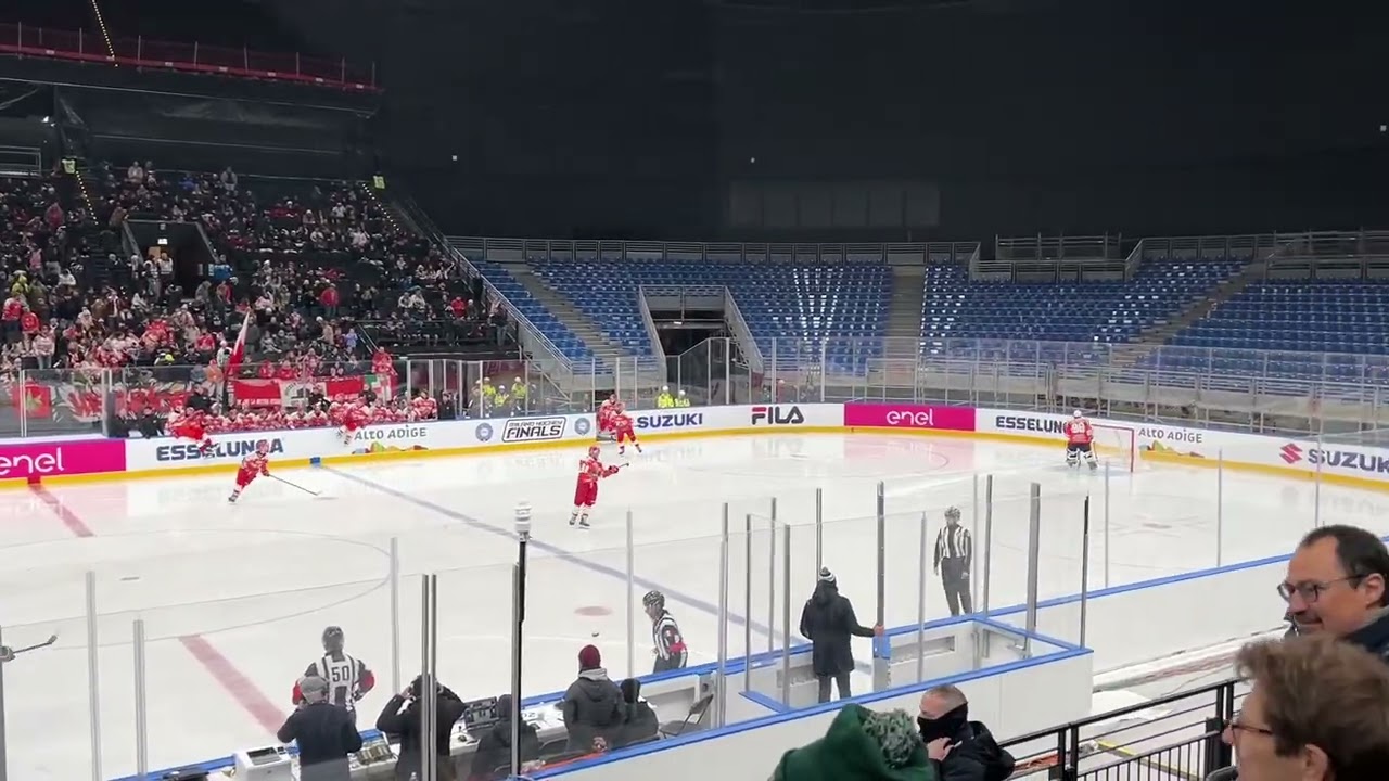 Hockey su ghiaccio nella nuova Arena Santa Giulia - finale Coppa Italia