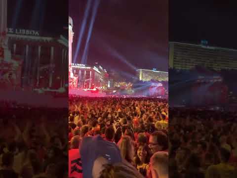 جشن قهرمانی تیم بنفیکا پرتغال در میدان اصلی شهر لیسبون با حضور هزاران طرفدار این تیم