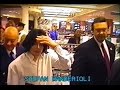 Michael Jackson RARE in London (Londra) 2002 -  inside HARRODS