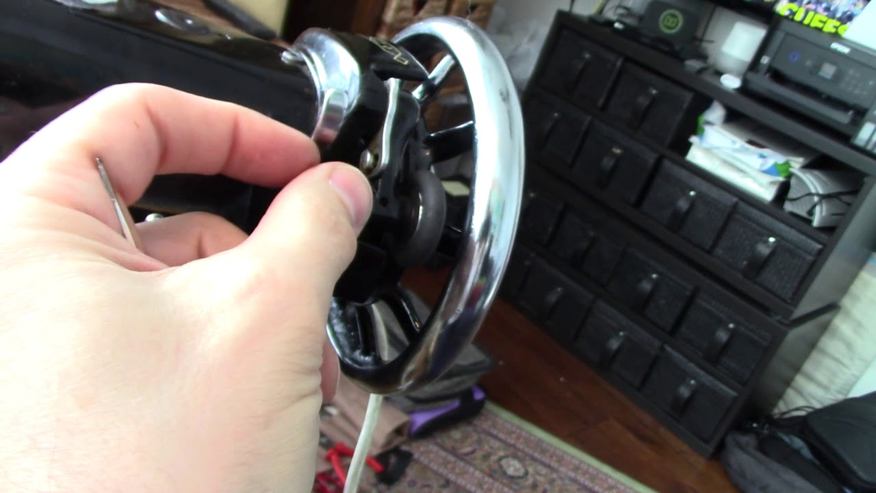 Adjusting Bobbin Winder Singer 15 66 99 201 YouTube
