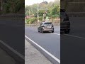 Motor Roda Tiga Viar Mau Menyeberang Jalan