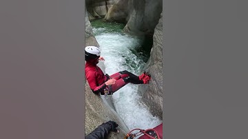Lodrino inferiore - The top canyoning experience of Ticino