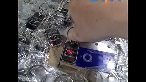 Dịch vụ khắc laser, khắc móc khóa làm quà tặng tại Công ty TNHH TM & DV DNT