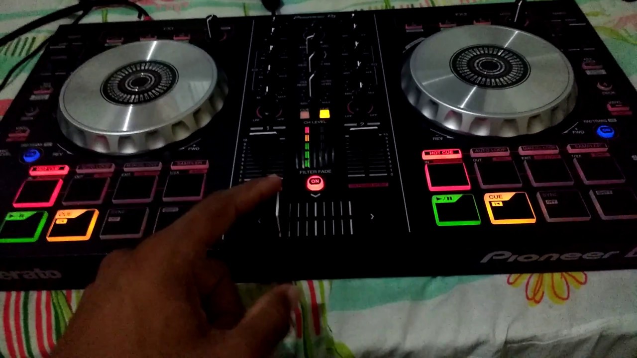 Video Demonstração da Pioneer DDJ SB2 - YouTube
