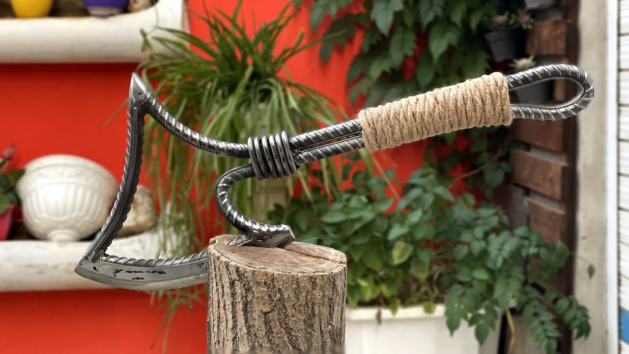 HOW TO BUILD A METAL AXE - AWESOME DIY IDEA