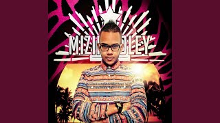 Famous Vahiné Wealth