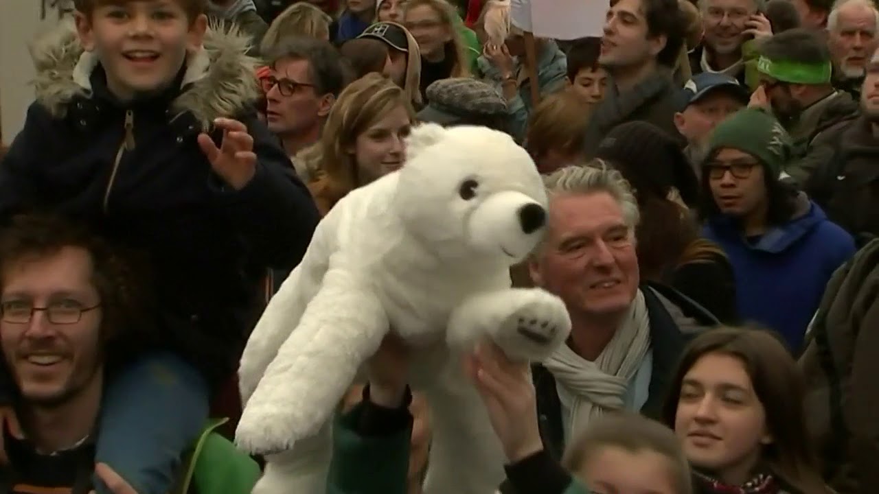 Critical UN talks aim to tackle global warming newspaper mockup