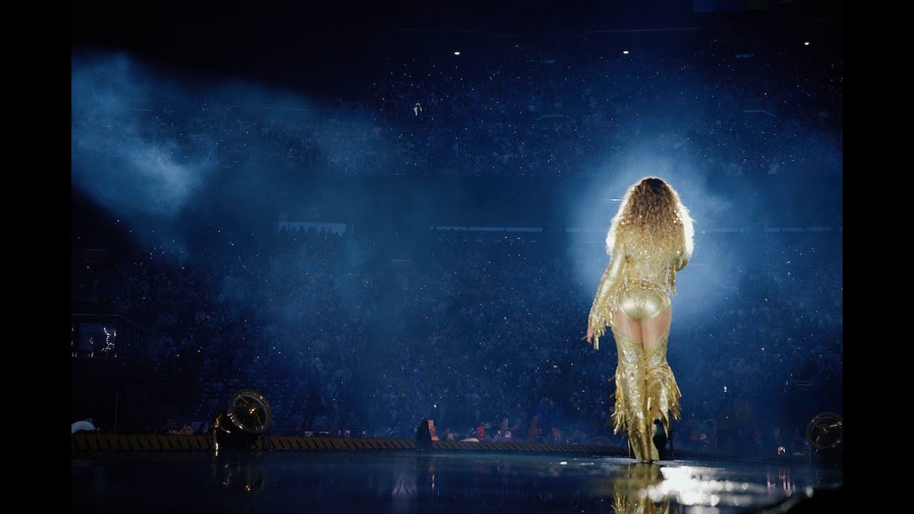 Beyoncé Makes Statement with Telfar Bodysuit at NYC Tour Stop - YouTube