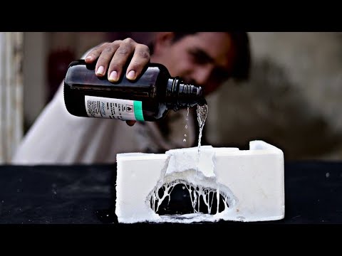 Thumbnail for होश उड़ गये जब इसे मेने फोम पर डाला - Acetone vs Styrofoam | Top Awesome Experiment