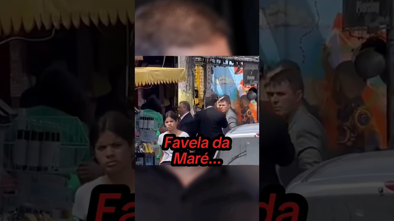 POLÍTICOS nas FAVELAS...