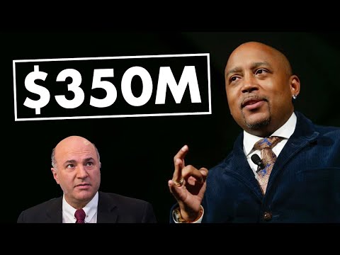 Videó: Ő kezdett el eladni 10 dolláros kalapot egy utcai sarokból. Ma a FUBU alapítója Daymond John 300 millió dollárt ér