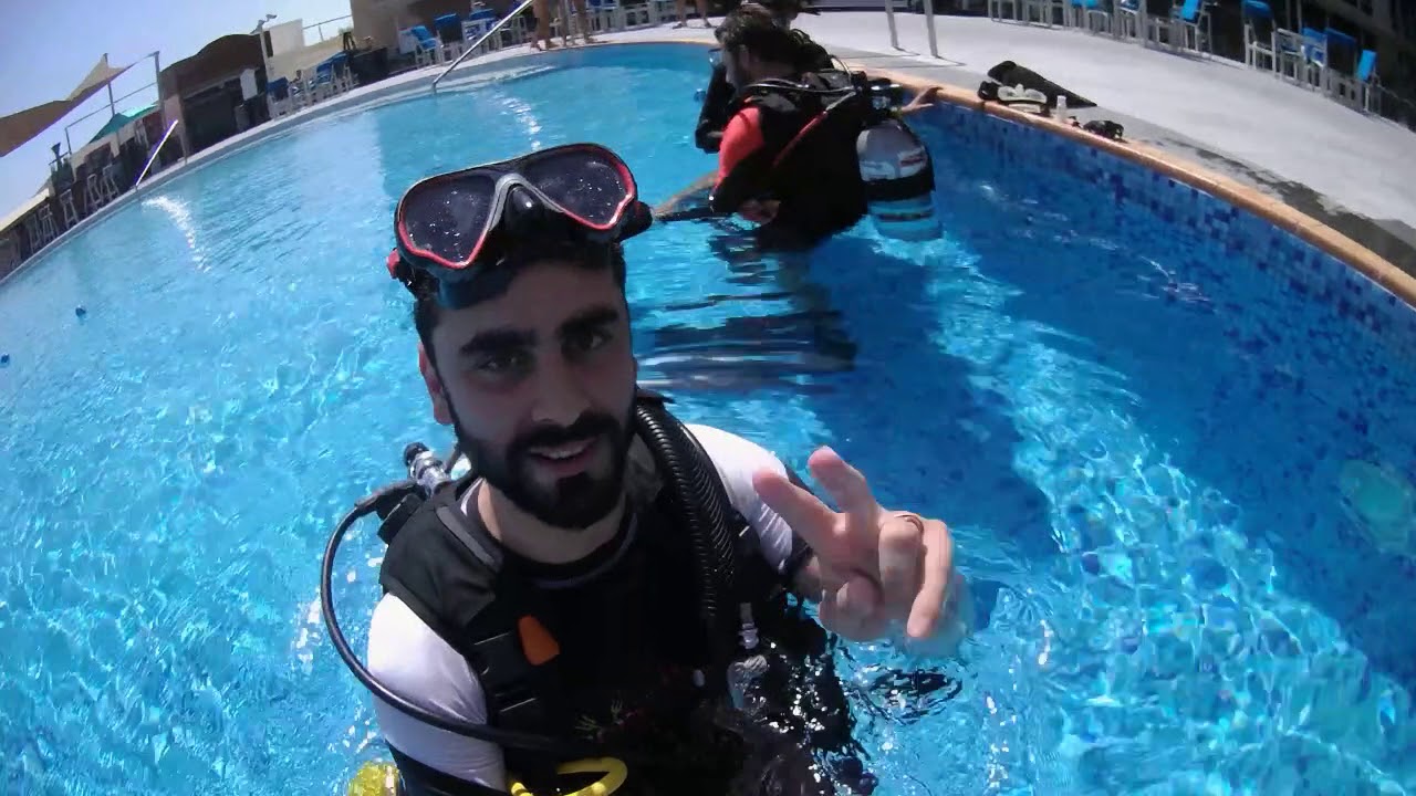 Simon a social influencer