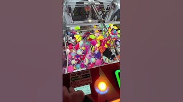 EPIC CLAW MACHINE FAIL #clawmachine #cranemachine #arcade #claw #game #arcadegame #fail #grabber