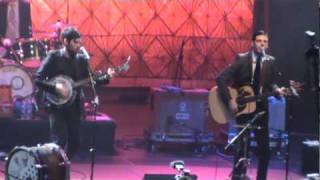 Video-Miniaturansicht von „The Avett Brothers - Cupid - Asheville, NC - Civic Center - 12/31/10“