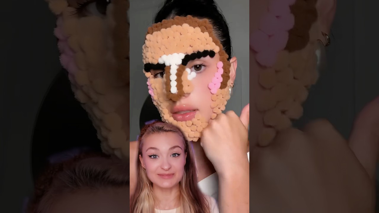 ДЕЛАЮ МАКИЯЖ ПОМПОНАМИ 😱