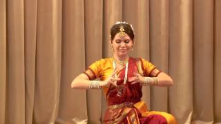 Classical indian dance "brindavana nilaye" - kuchipudi duet. performed
by the chakri company. st. petersburg, may 17, 2014, concert "silver
drops of ga...