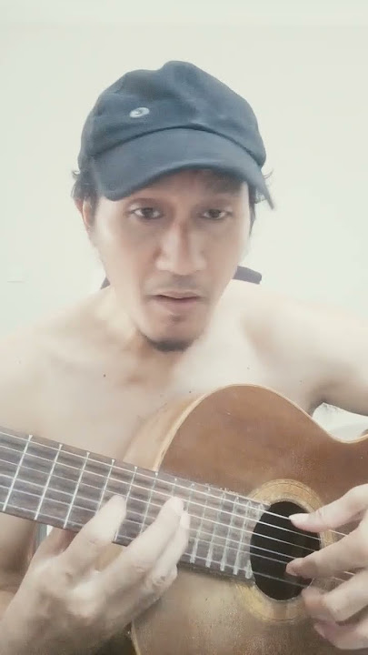 Main gitar sambil ngopi