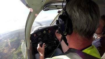 flying lesson #1 (straight and level)