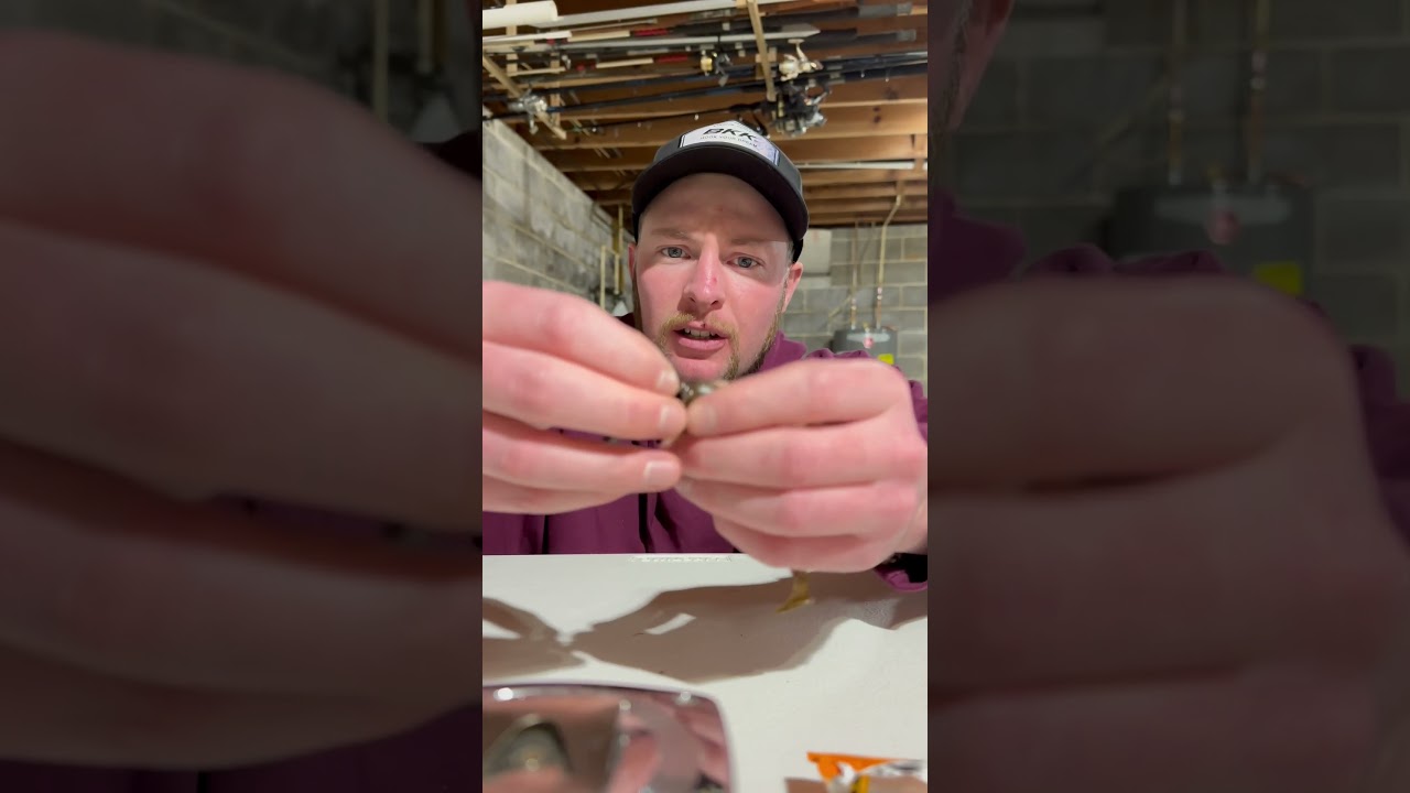 How to rig a Geecrack bellows swimmer on a swim bait hook! 