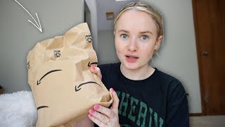 new mini makeup bag and some amazon finds