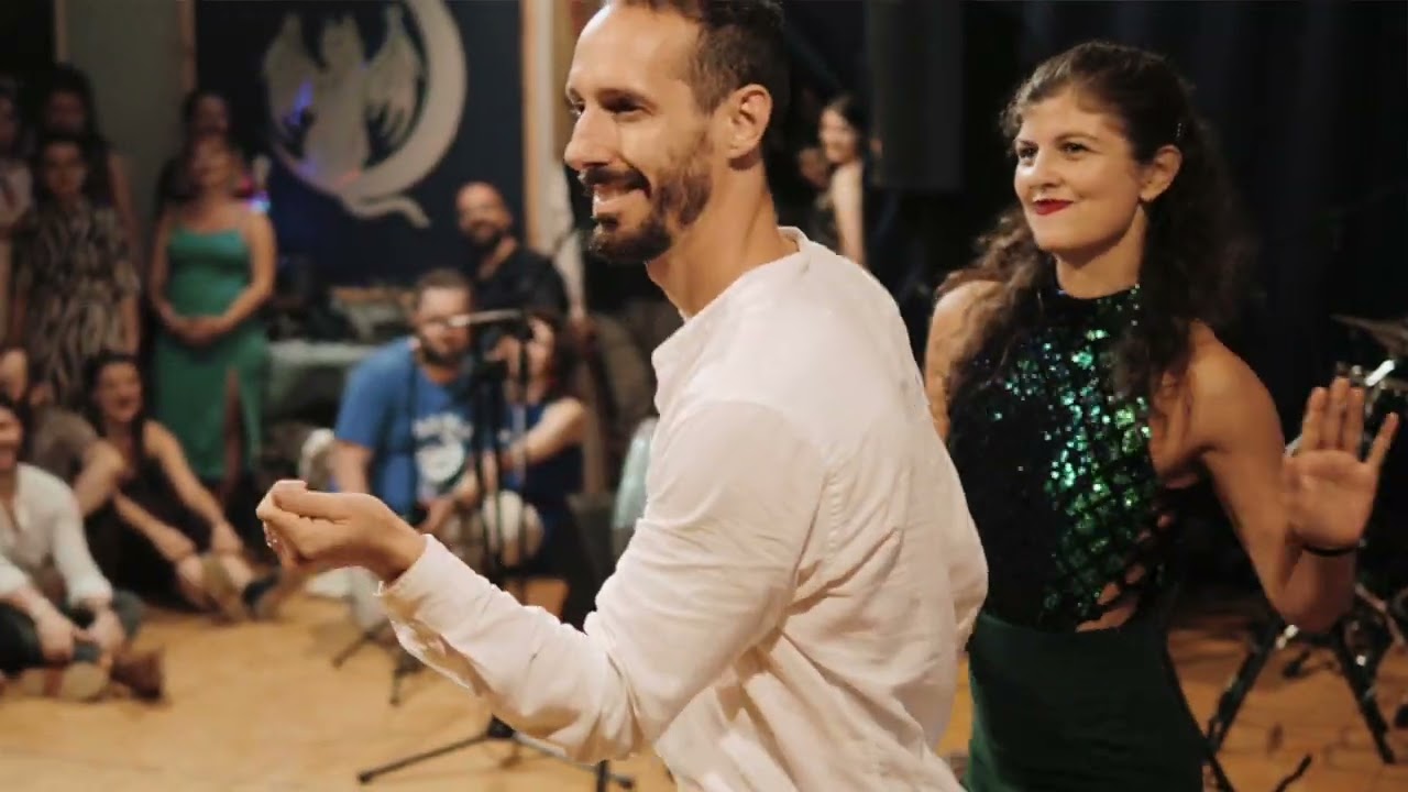 "Just love me" performed by Bianca and Roland