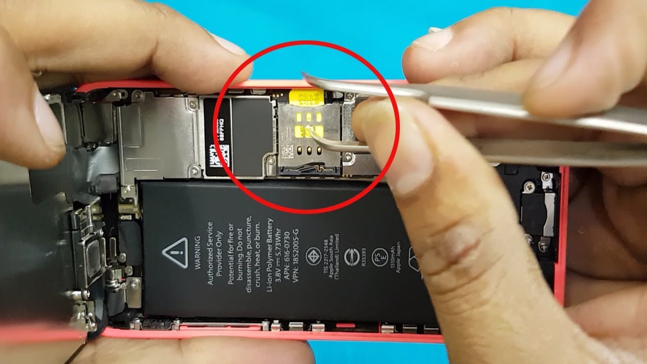 How To Remove Stuck Sim Card From Iphone 5 5c When Sim Card Holder Damaged Youtube
